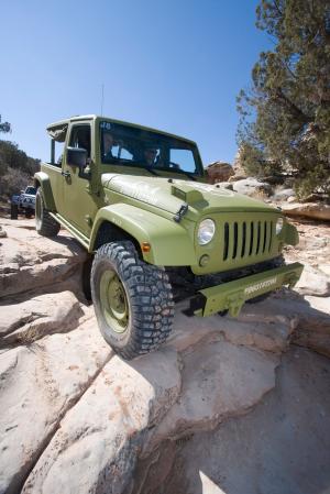 Jeep Wrangler J8 Sarge 2008 года